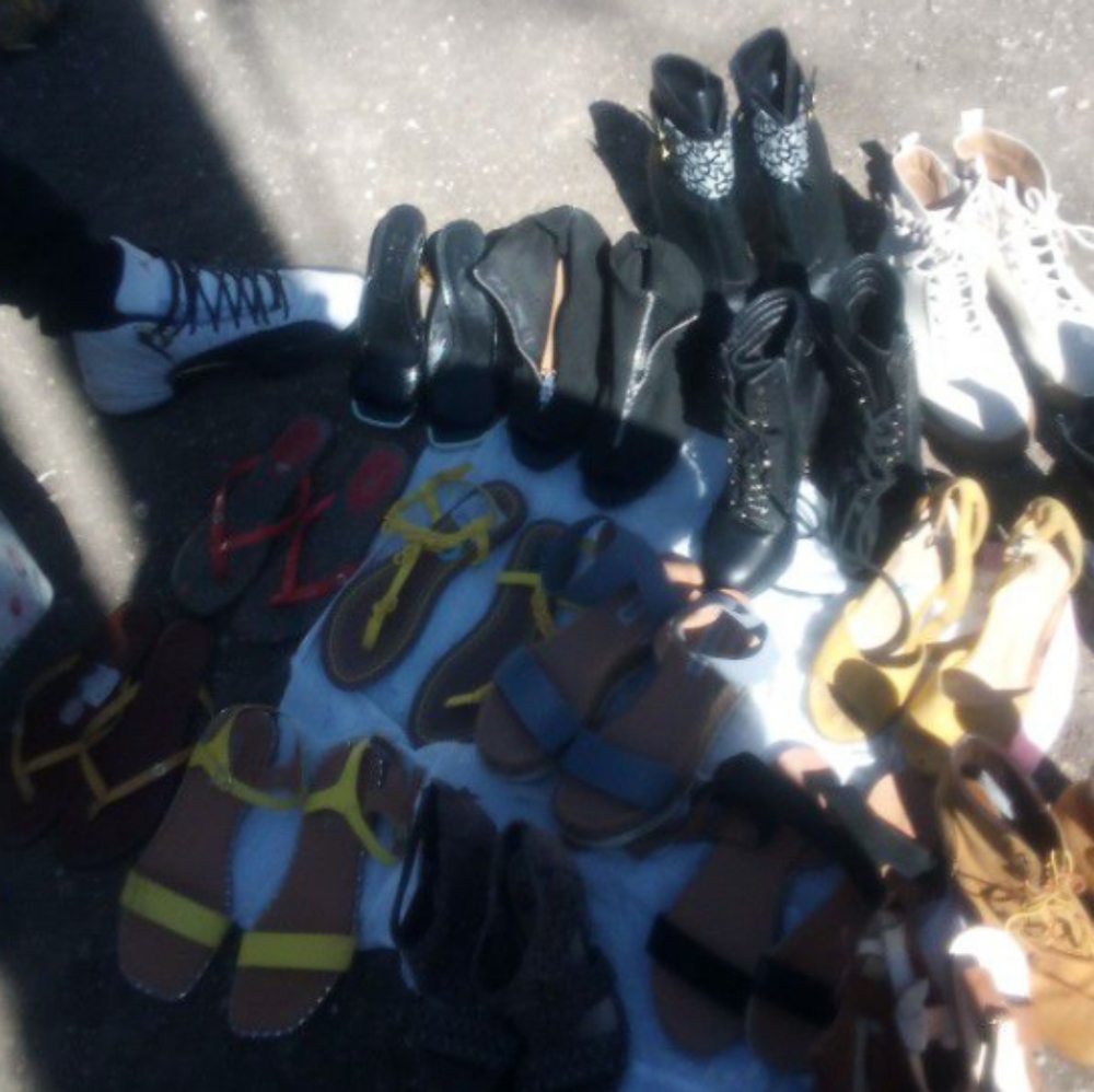 Sandals/Heels - Picture 2 of 6